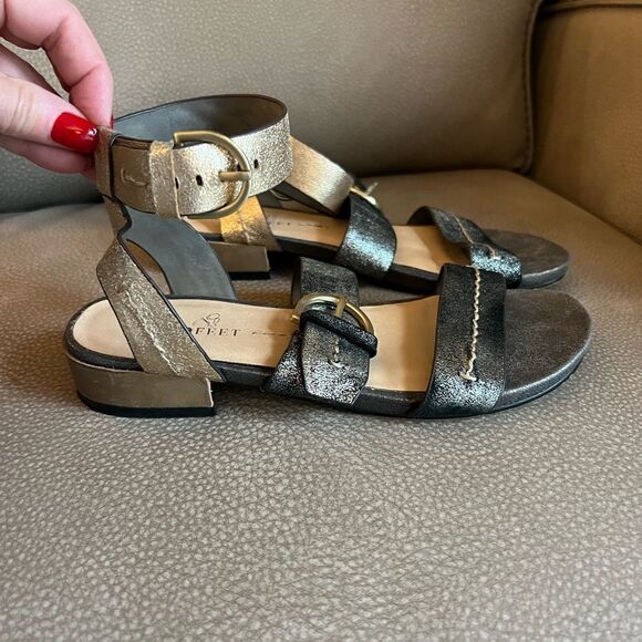 Naked feet sandals size 6.5 - Picture 2 of 7